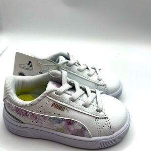 Puma toddler size 6 sneakers